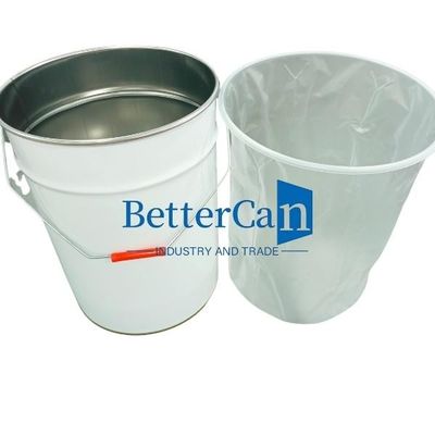 Un seau d' étain blanc de 5 gallons et un seau d' étain de 5 litres avec un joint en caoutchouc